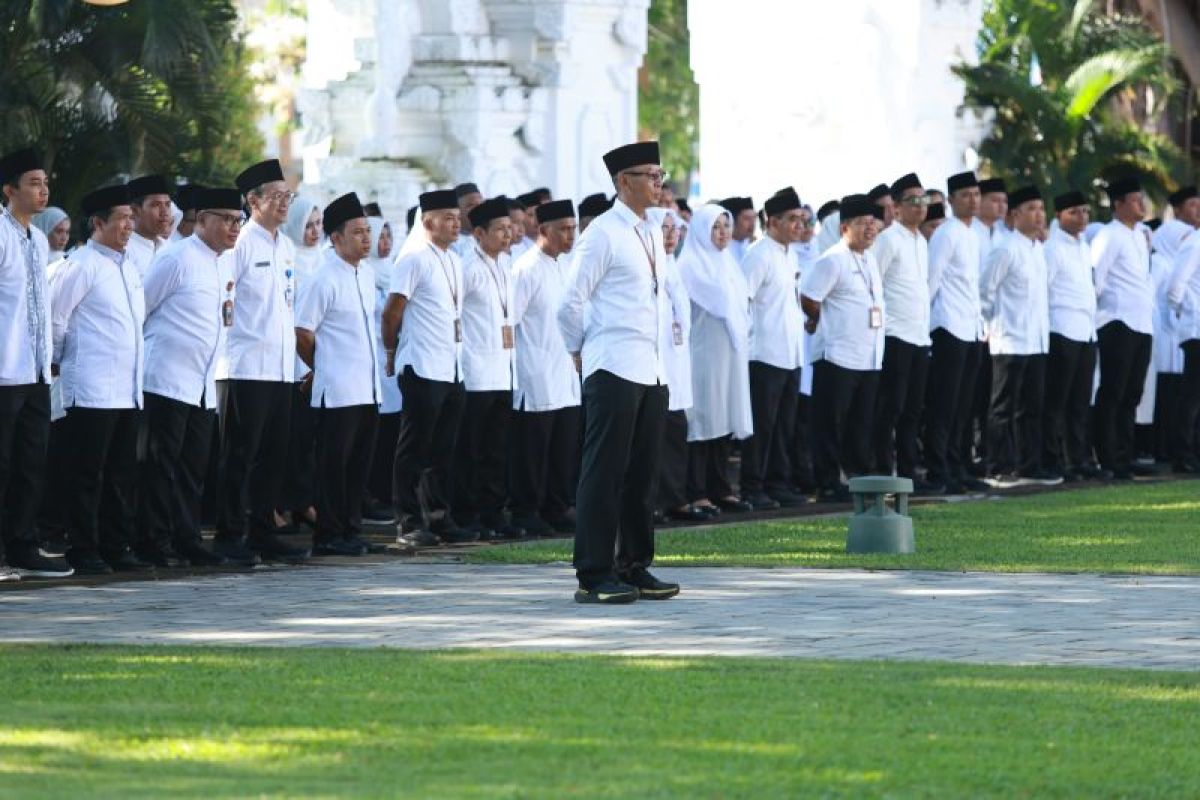 Bupati Banyuwangi tekankan ASN tingkatkan digitalisasi layanan publik