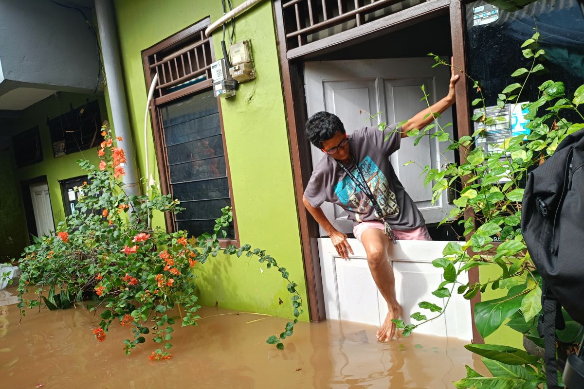 Masih banjir, warga Jaktim pertanyakan fungsi Sodetan Ciliwung