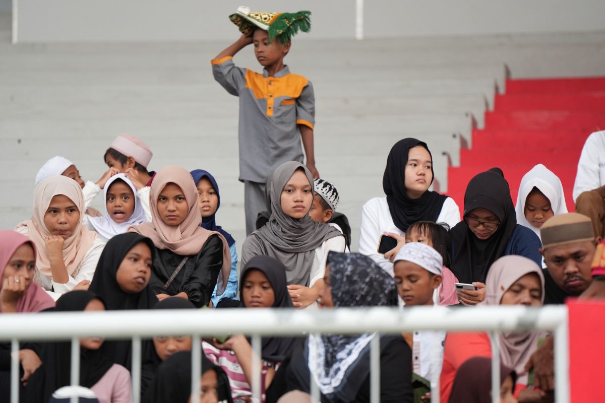 Malut United hadirkan kebahagiaan di bulan Ramadhan untuk anak yatim piatu