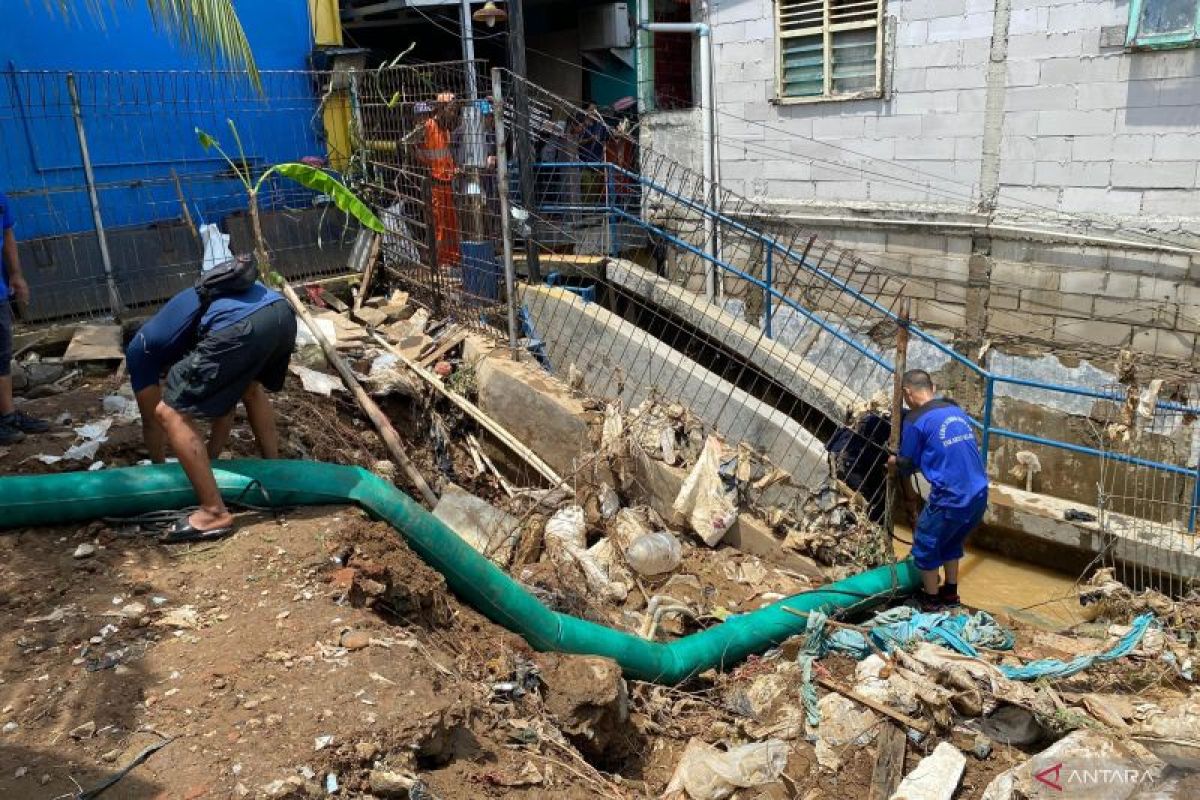 Dua pompa portabel dikerahkan untuk atasi banjir di Pengadegan
