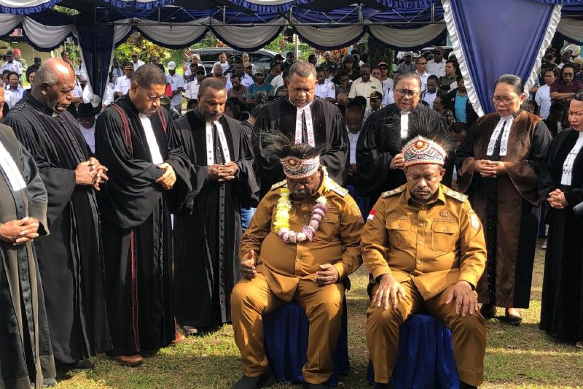 Gubernur Papua Barat Daya doa bersama tokoh agama wujudkan persatuan