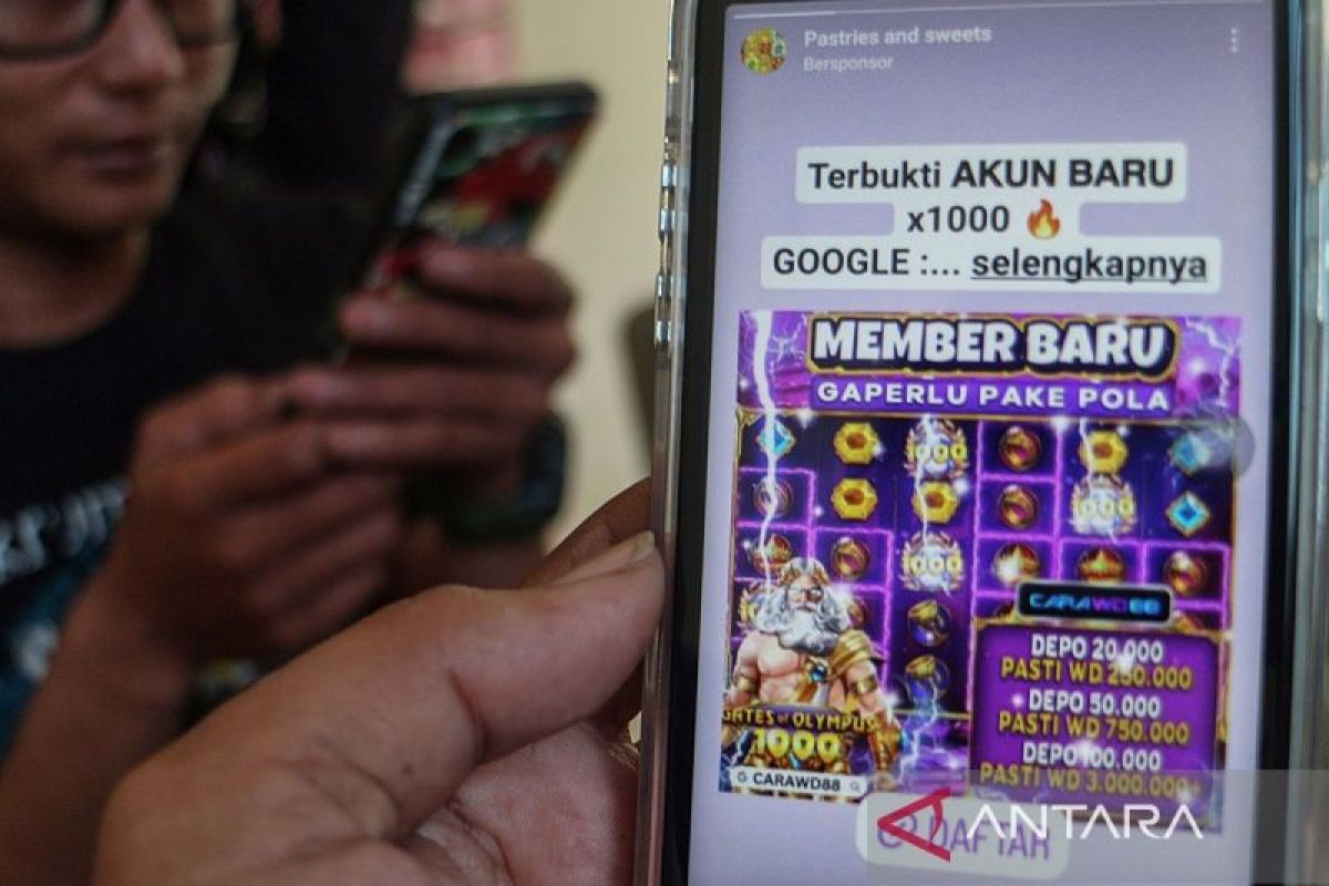 OJK orders banks to block 17,026 gambling-linked accounts