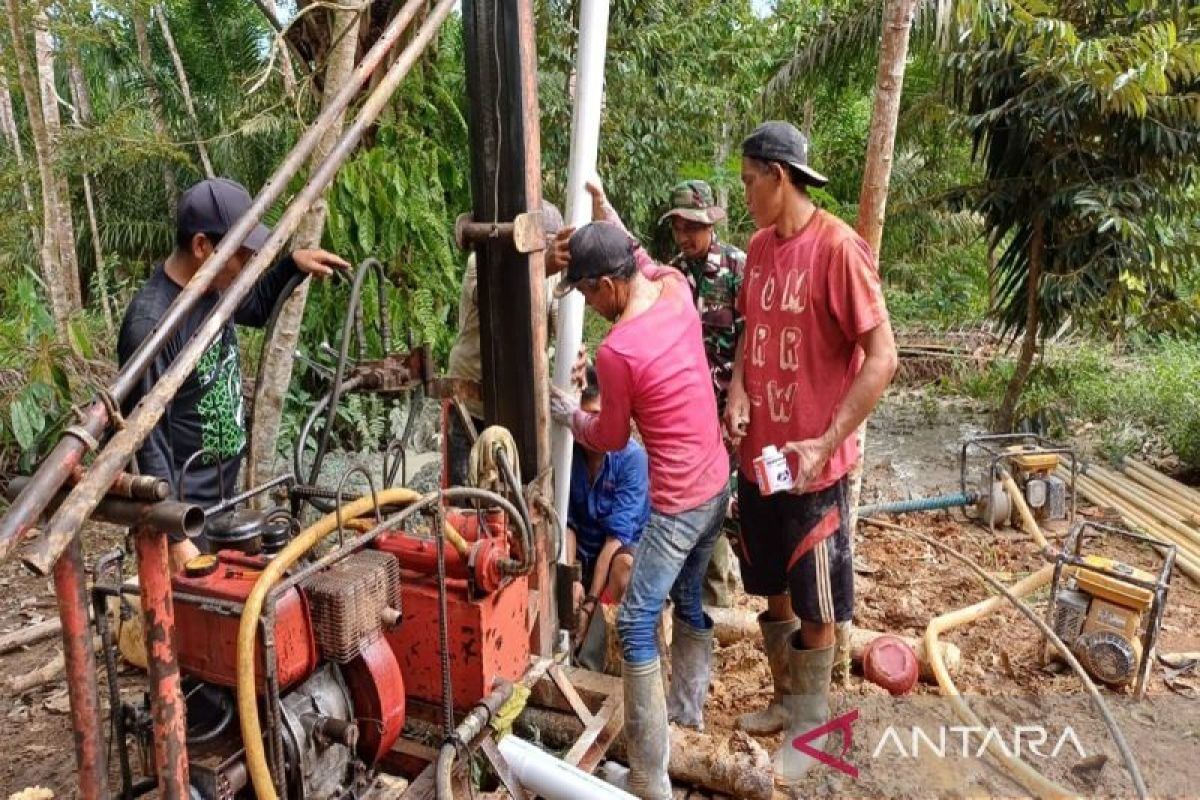 Kotabaru's 123rd TMMD Task Force builds a borehole