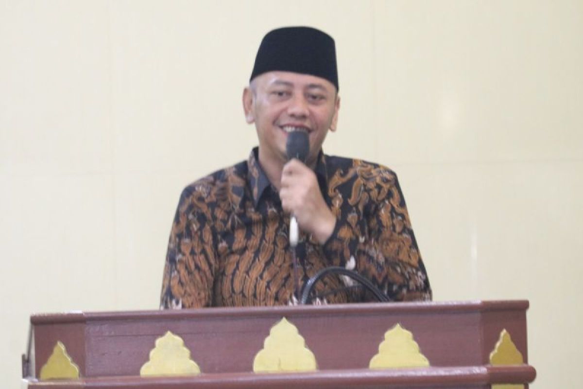 Walkot dan Wawalkot Tegal tarhim bersama warga Kelurahan Pekauman