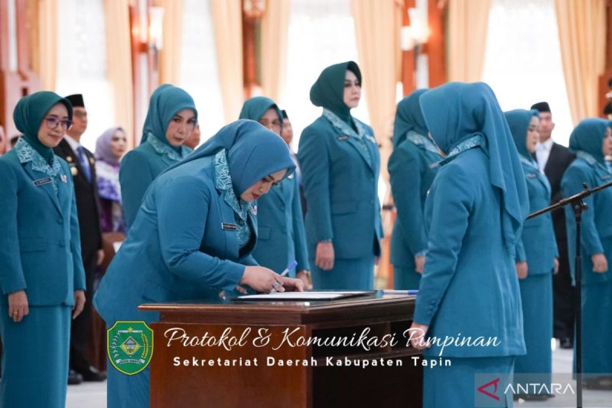 Hj. Faridah Yamani dilantik jadi Ketua TP PKK dan Dekranasda Tapin