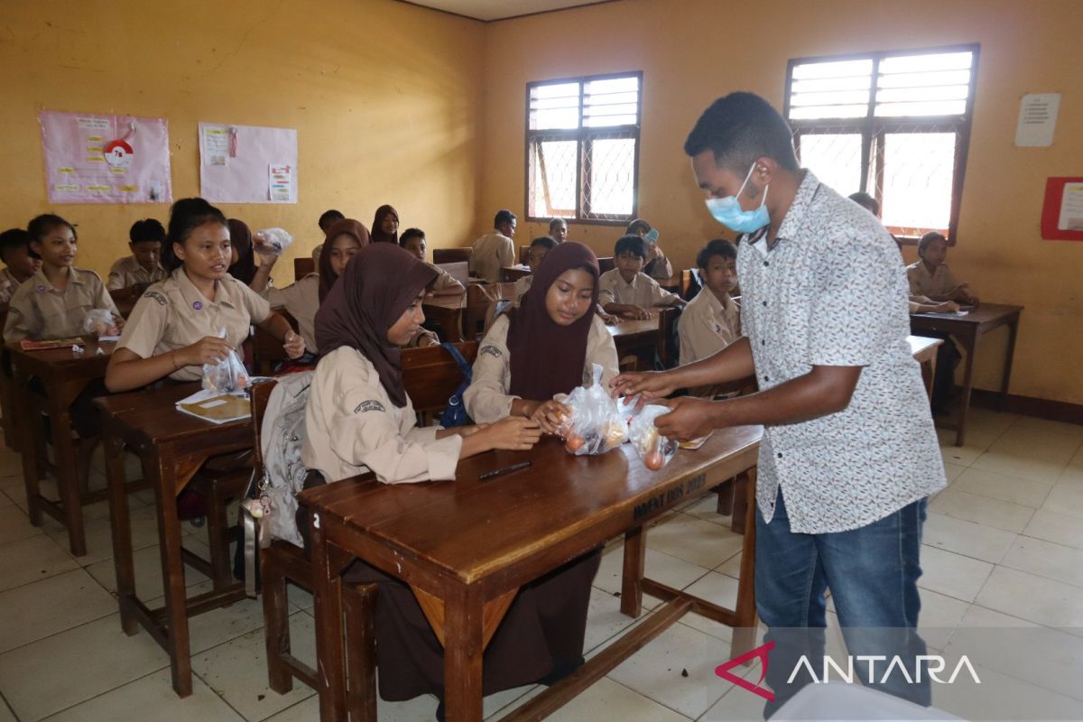 SMPN 1 Komodo meminta MBG Ramadhan dibawa pulang ke rumah