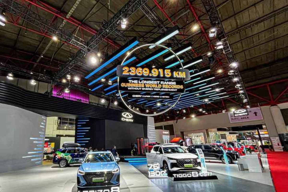 Merek mobil China catat ribuan pesanan dalam pameran IIMS 2025