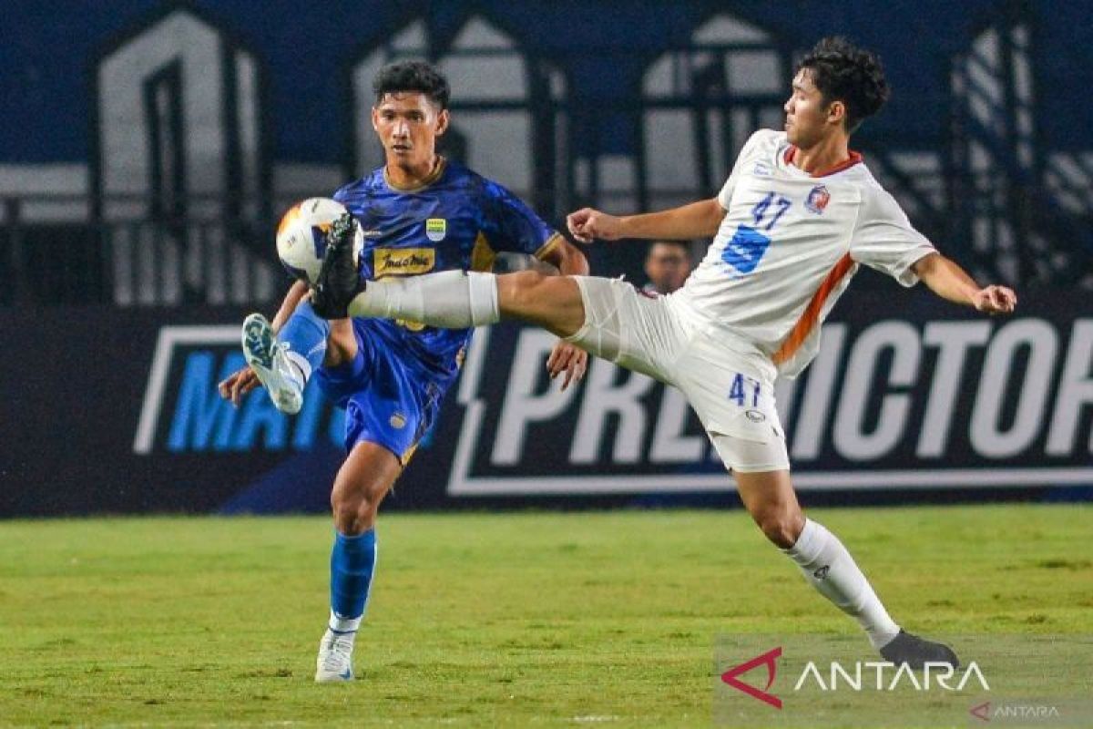 Ryan kecewa berat tak bisa bela Persib Bandung hadapi Semen Padang