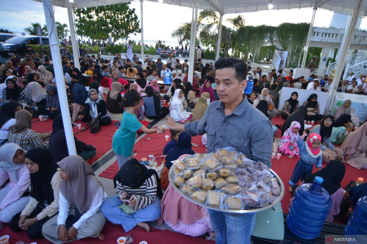 Kumpulan ucapan "selamat berbuka puasa", bikin silaturahmi makin erat