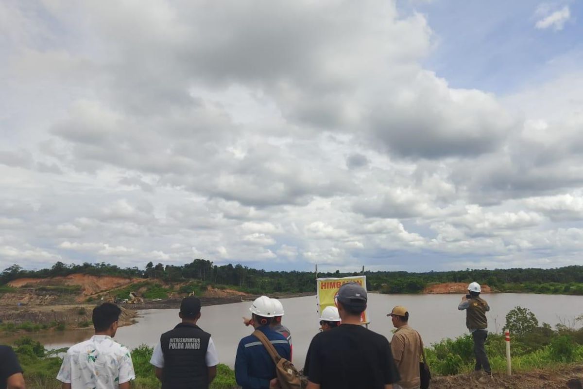 Polda Jambi cek lobang bekas tambang batu bara di Batanghari