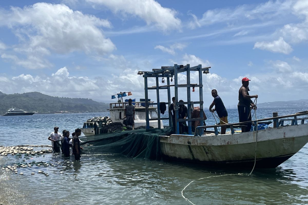 BMKG imbau masyarakat waspada banjir rob di pesisir wilayah Maluku