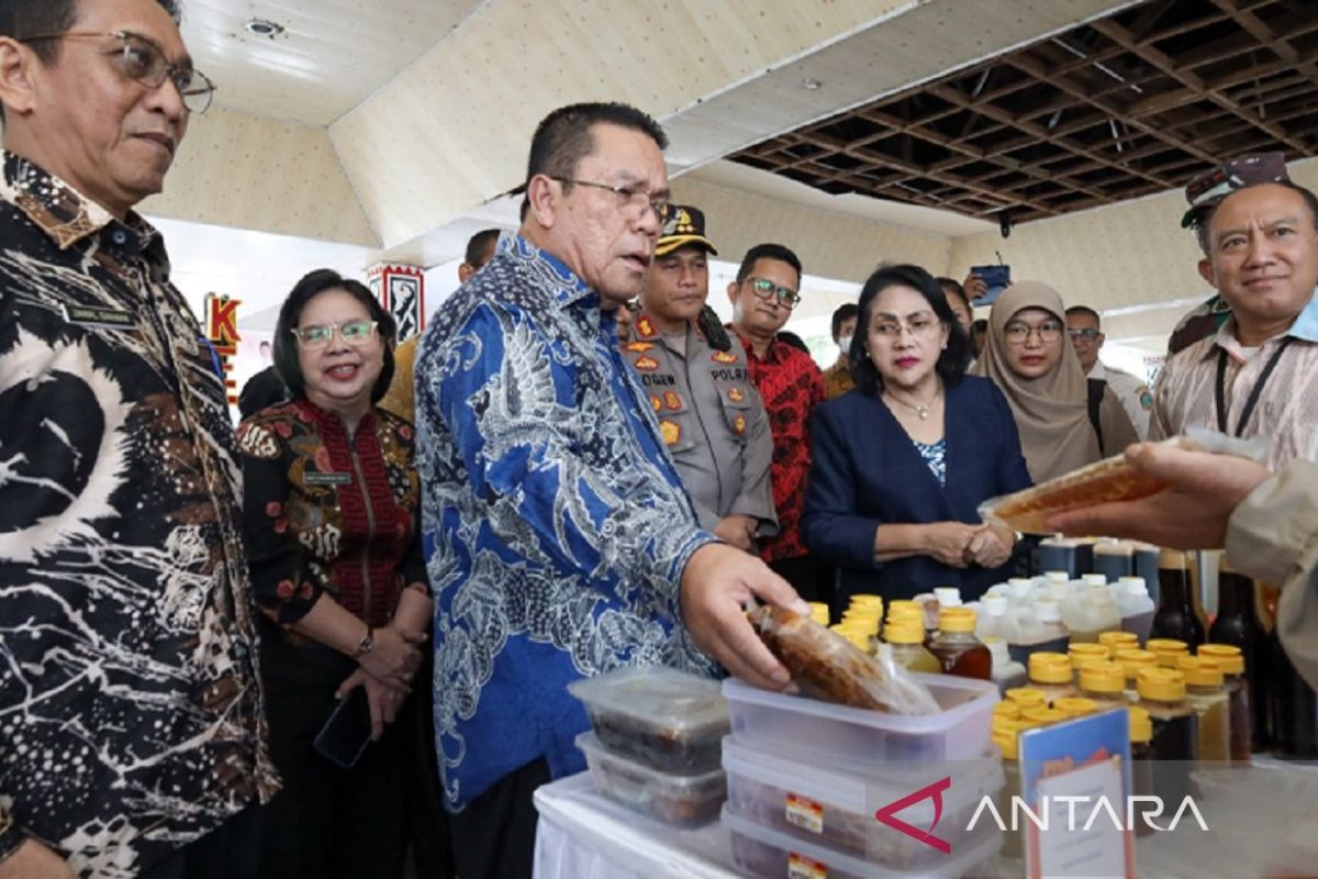 Pemkot Pematangsiantar menggelar pasar murah stabilkan harga bahan pokok