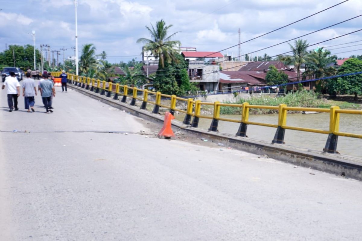 Dinas PUPR-PKPP Riau tutup total Jembatan Sungai Rokan sampai 9 Oktober