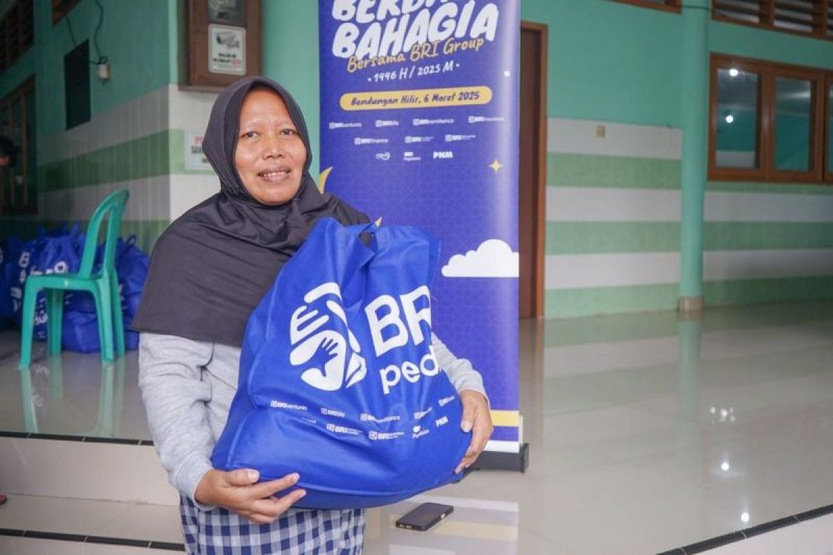 BRI Group bagikan 100.000 paket sembako untuk Ramadhan