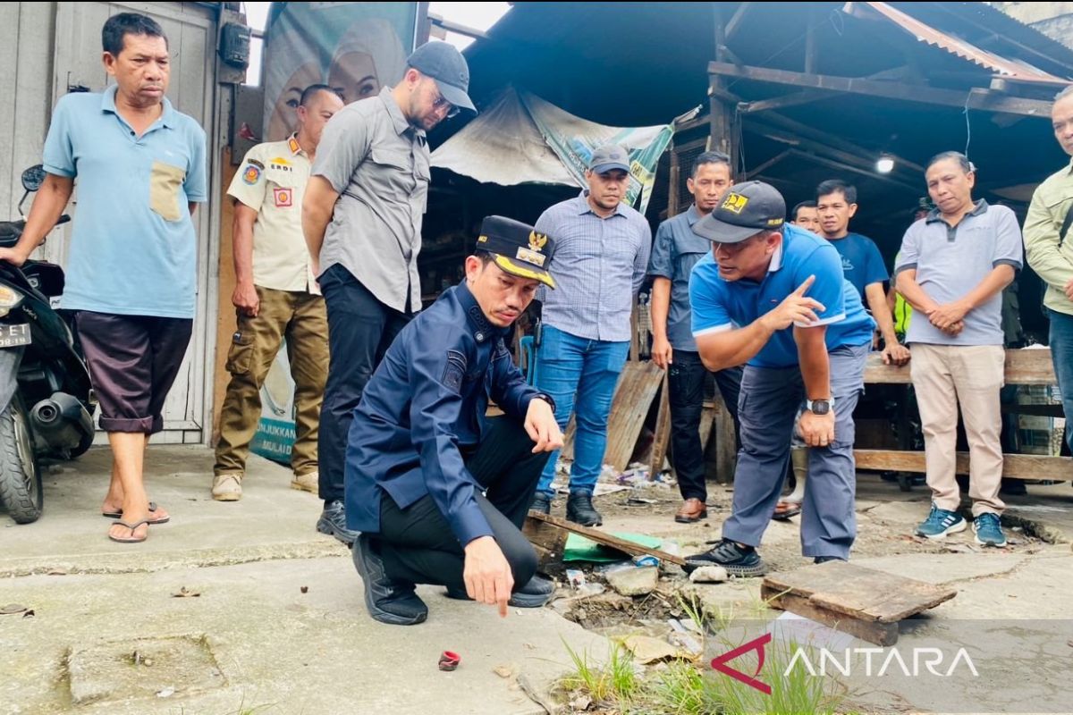 Pemkab Aceh Barat normalisasi kali dan drainase cegah banjir di pusat pasar