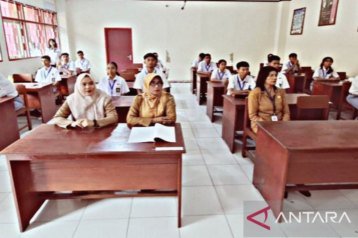 Sebanyak 29.801 siswa SMA di Maluku ikuti ujian sekolah serentak hingga 20 Maret