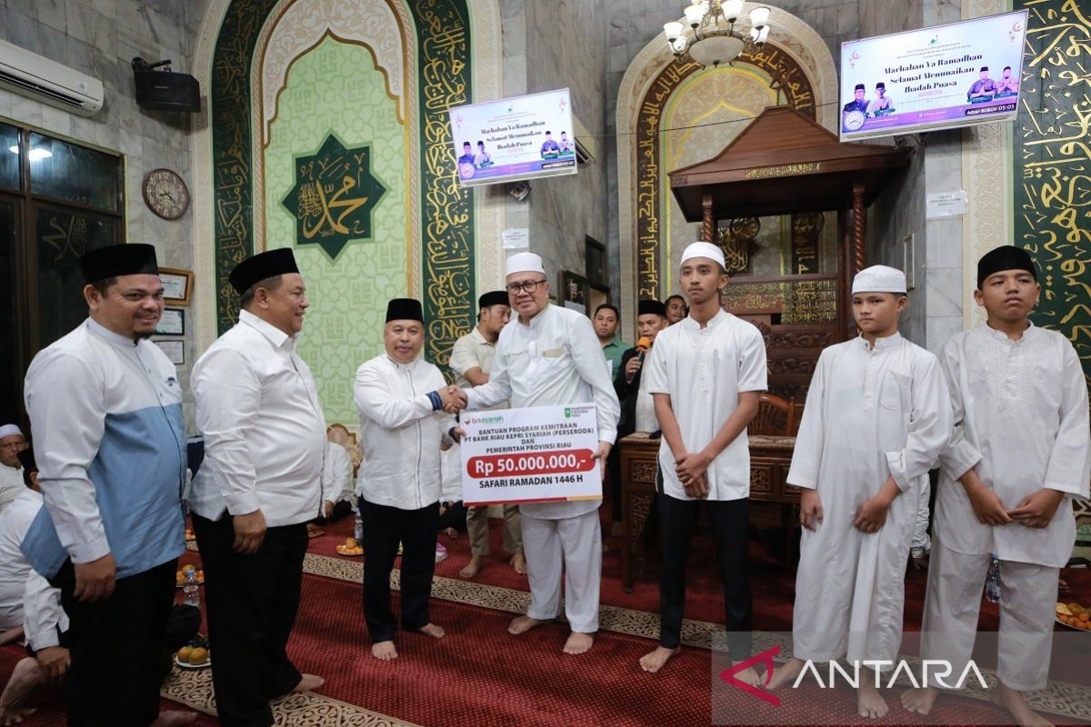 Bangun sarana pendidikan agama, Masjid Al Muhsinin terima bantuan CSR BRK Syariah