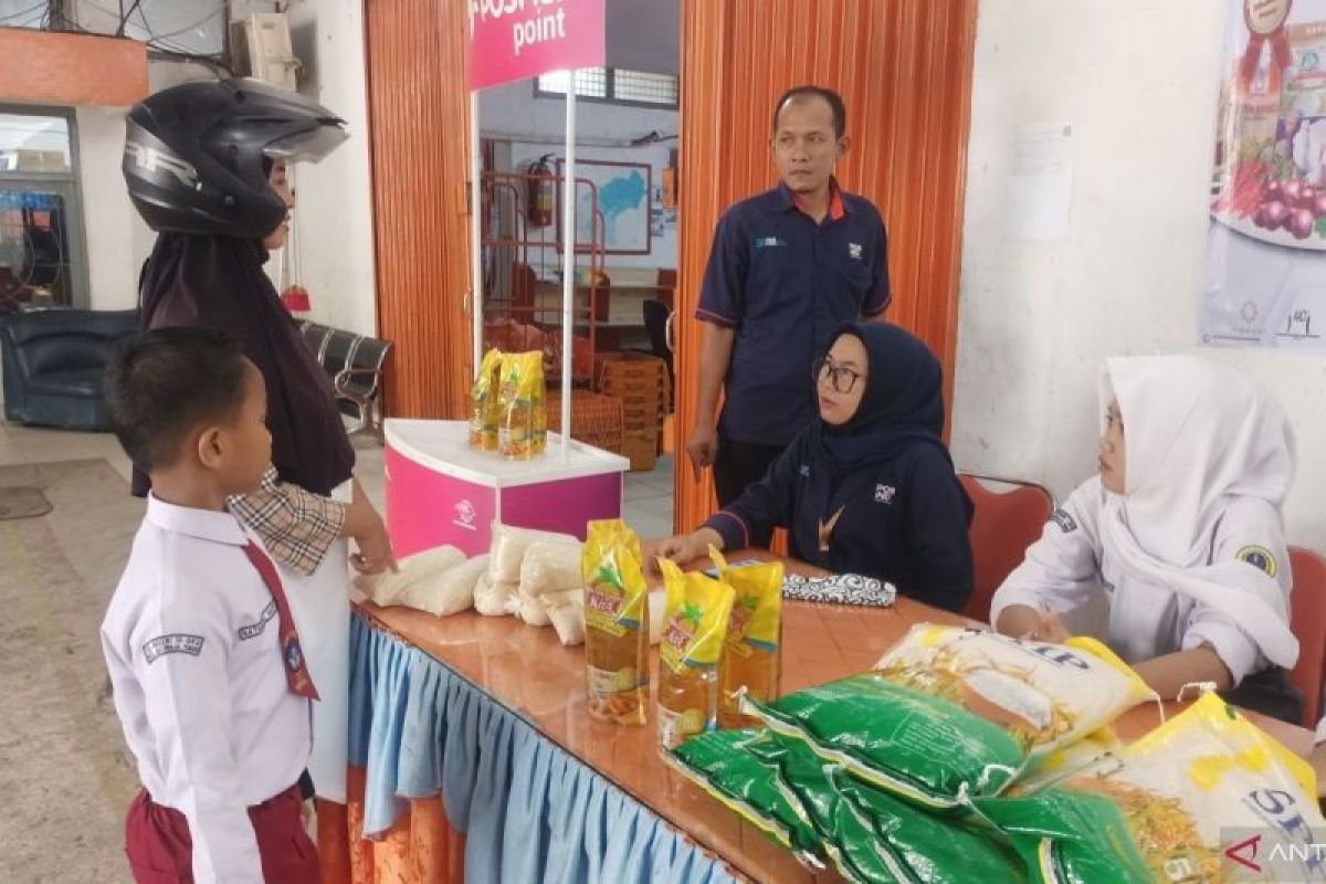 Perum Bulog siapkan 50 ton beras SPHP untuk operasi pasar di OKU Raya