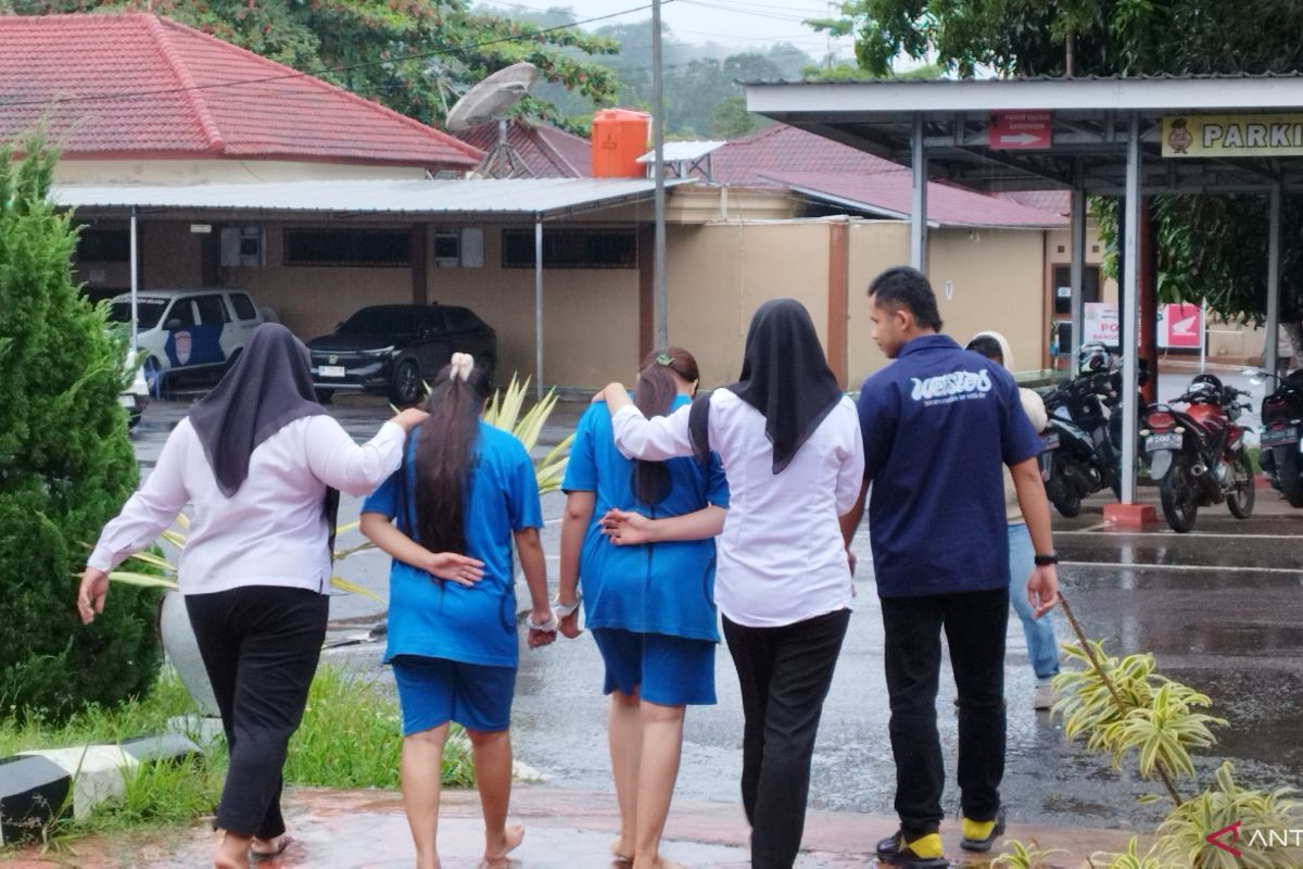 Diduga terlibat pengeroyokan, dua IRT diamankan Polres Bangka Selatan