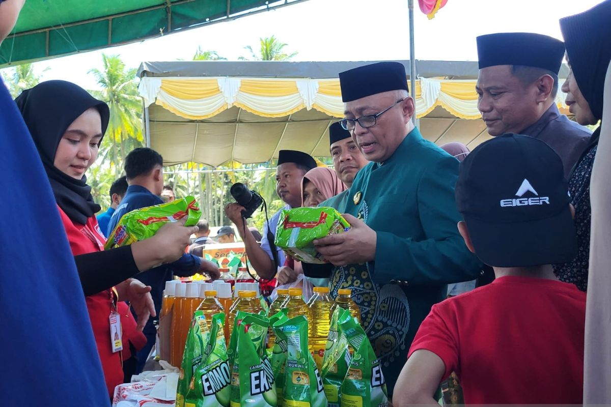 Pemkab Gorontalo gelar pasar murah bersubsidi di Bongomeme
