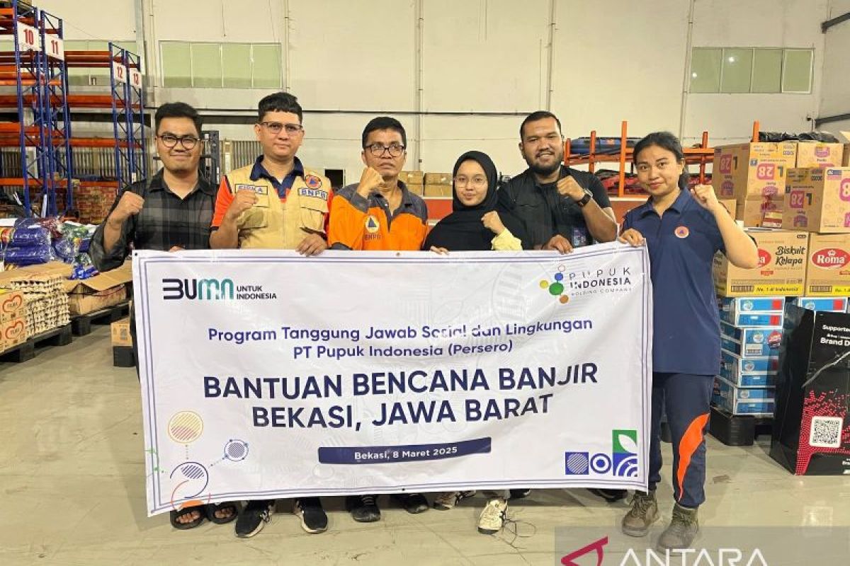 Pupuk Indonesia salurkan bantuan korban banjir Bekasi