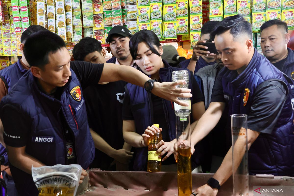 Polisi temukan takaran MinyaKita tidak sesuai saat sidak di Jakpus