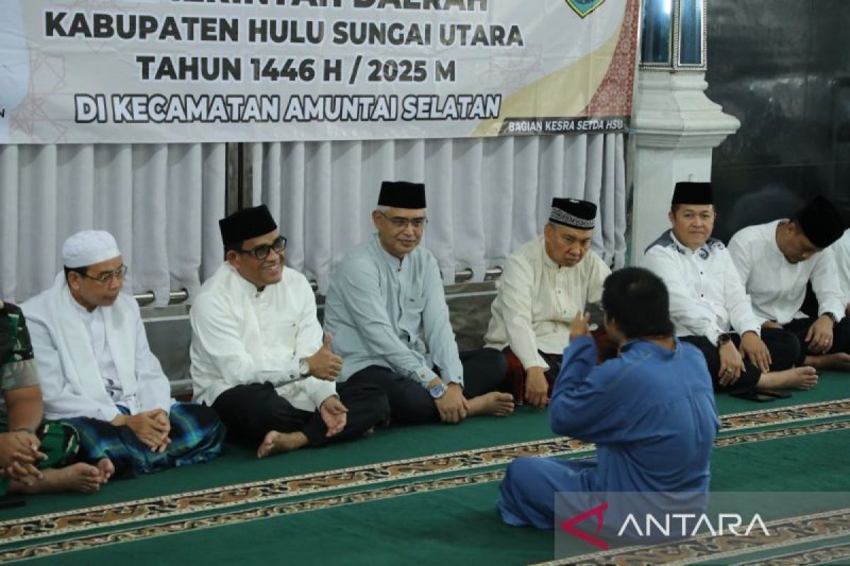 Bupati dan Wabup HSU awali Safari Ramadan di Amuntai Selatan