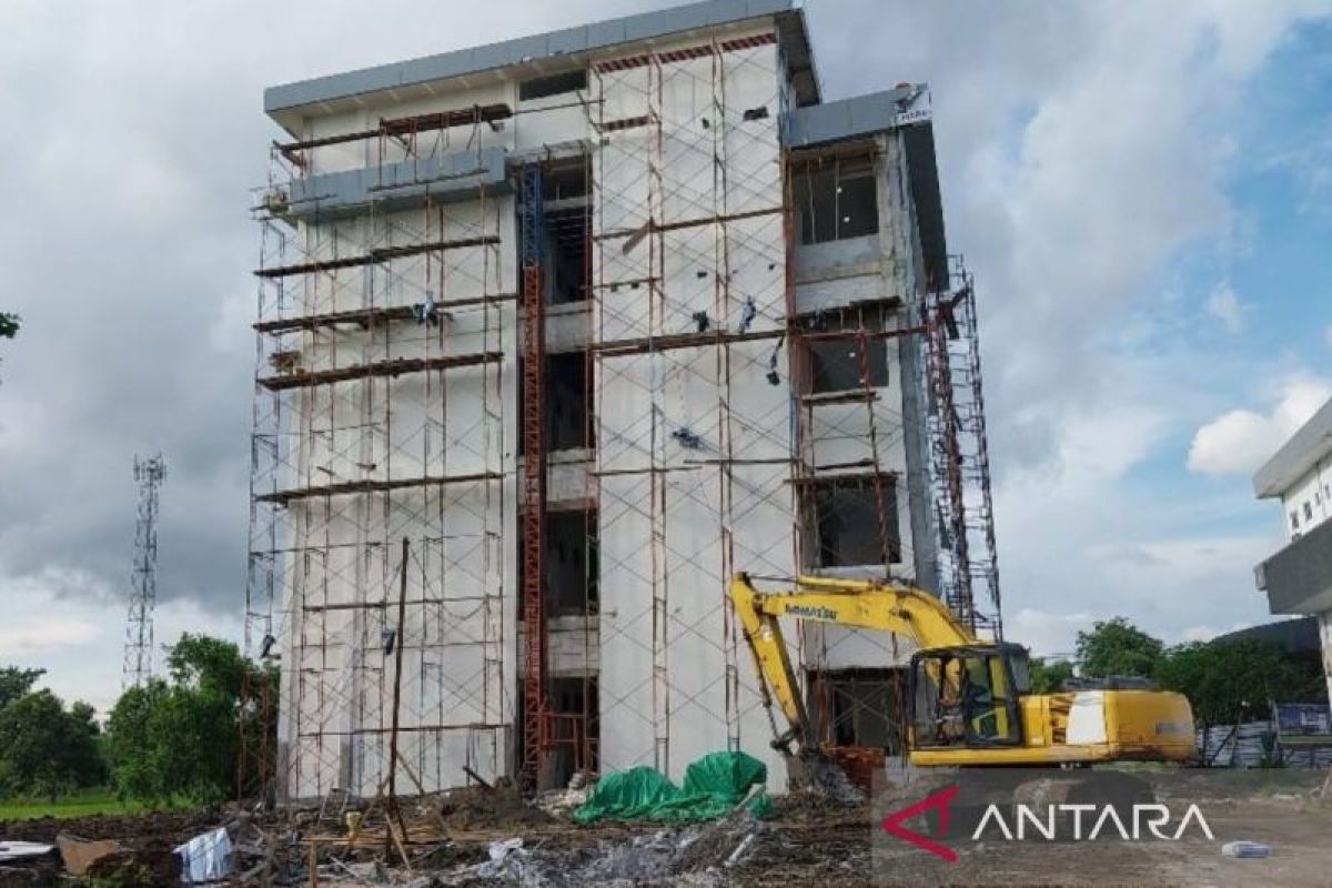 Pembangunan RS Mandalika Lombok Tengah lamban, Legislator: Putus kontrak