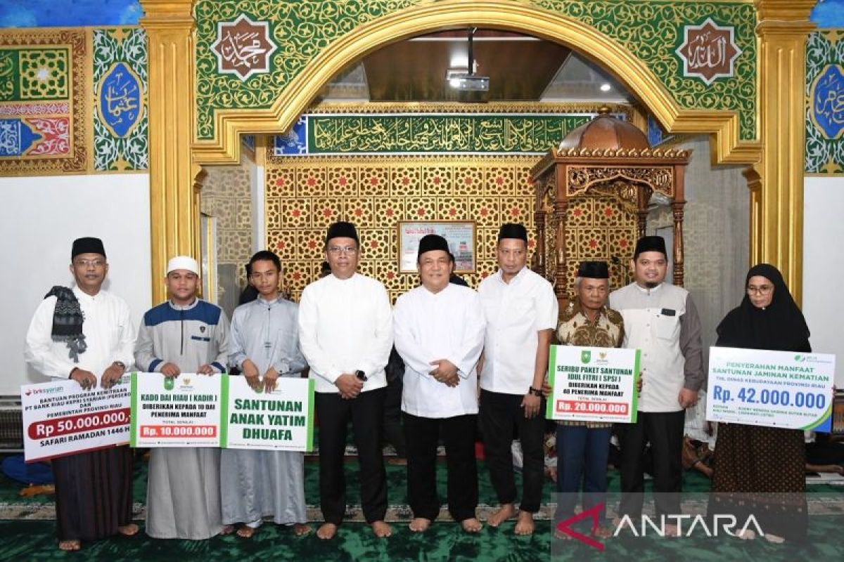 Safari Ramadan di Masjid Nurul Hikmah, Wagubri SF Hariyanto: Semoga BRK Syariah murah rezekinya