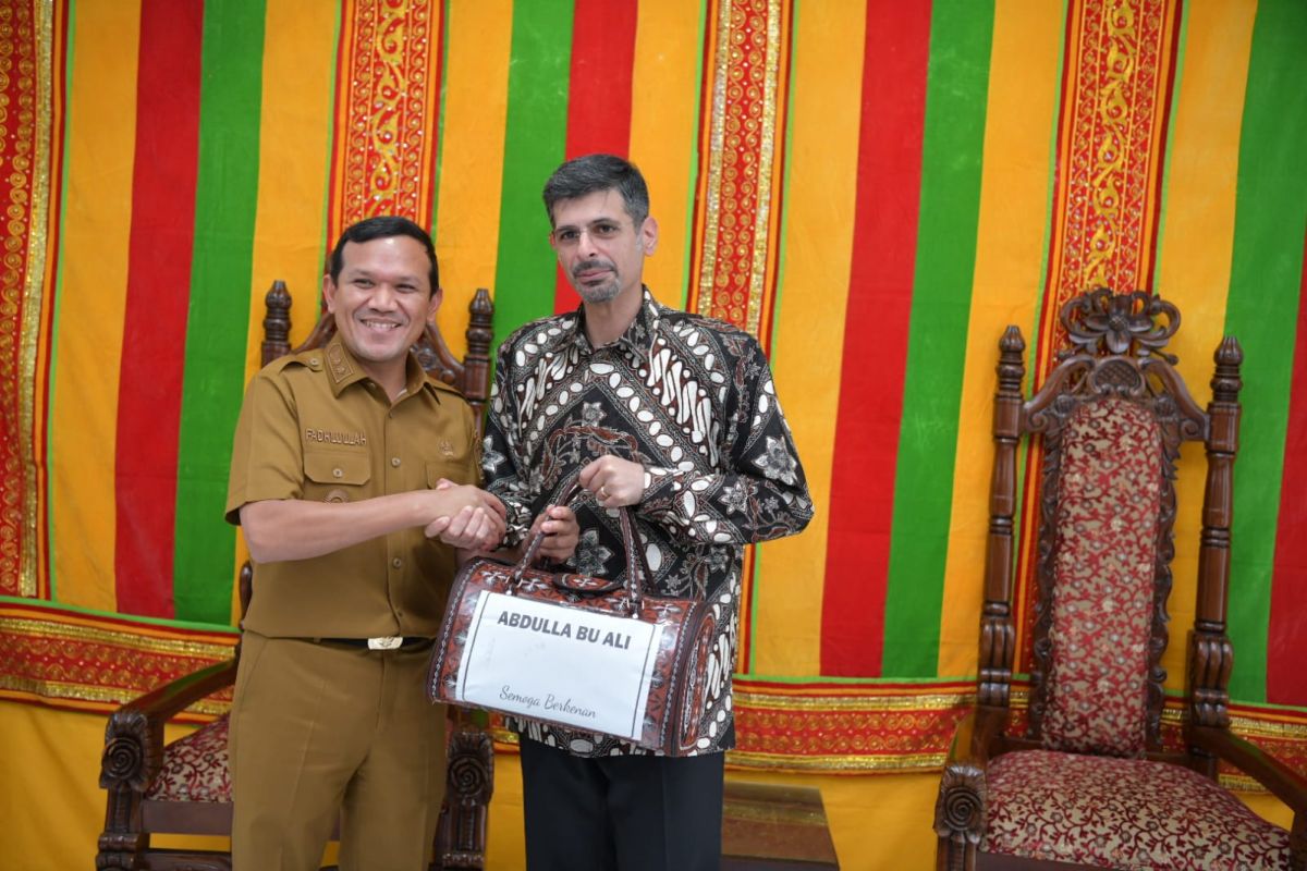 UEA sumbang sapi sambut tradisi meugang Idul Fitri untuk warga Aceh