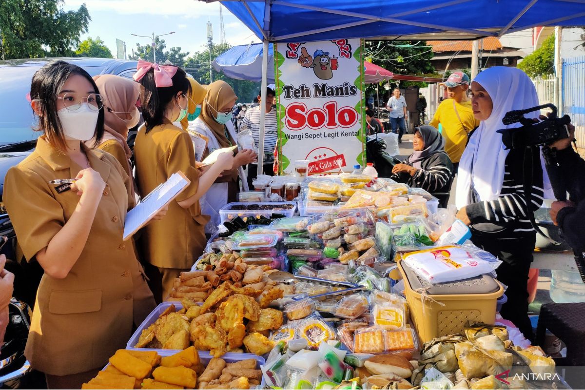 Kemenkes juga awasi makanan takjil di Jakarta Barat