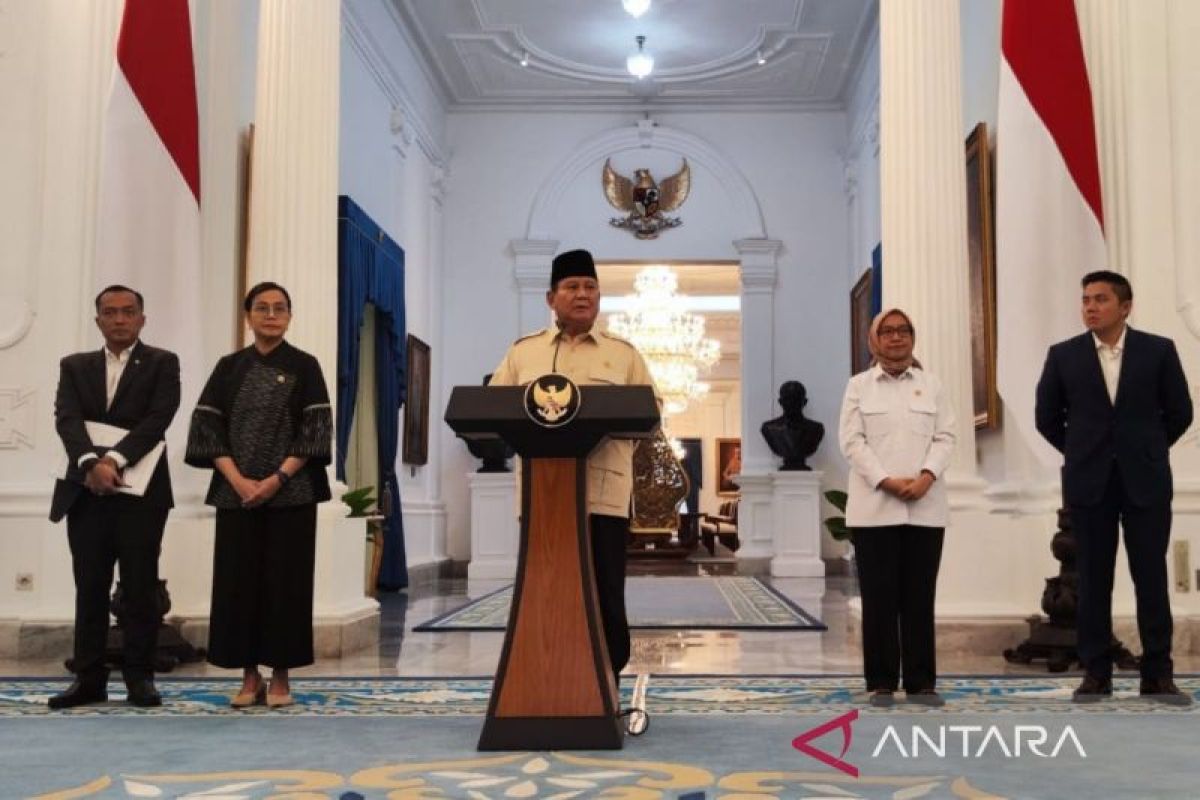THR untuk ASN-TNI-Polri cair mulai 17 Maret, gaji ke-13 pada Juni 2025