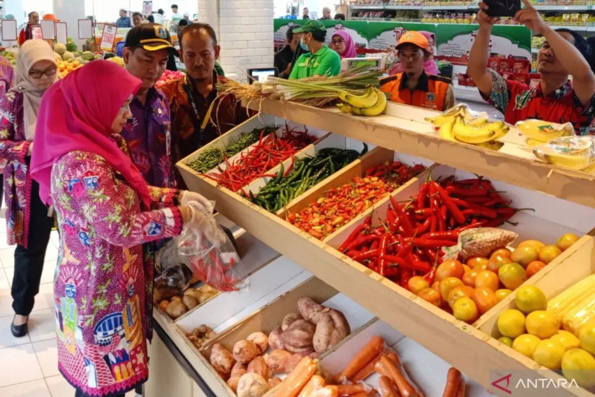 Jaktim nyatakan empat pasar swalayan aman dari produk pangan berbahaya