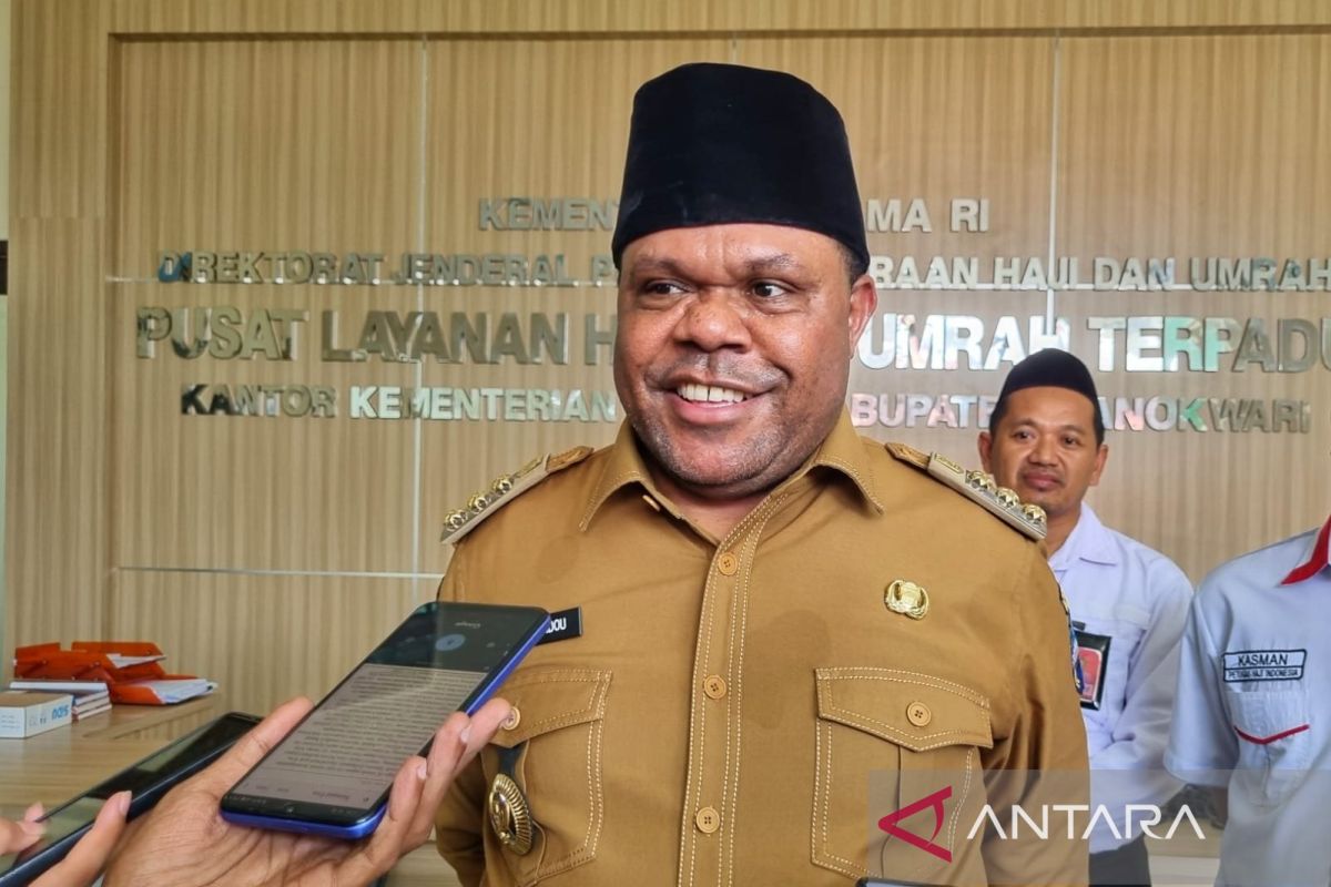 Hermus Indou segera lakukan penyesuaian struktur birokrasi Pemkab Manokwari