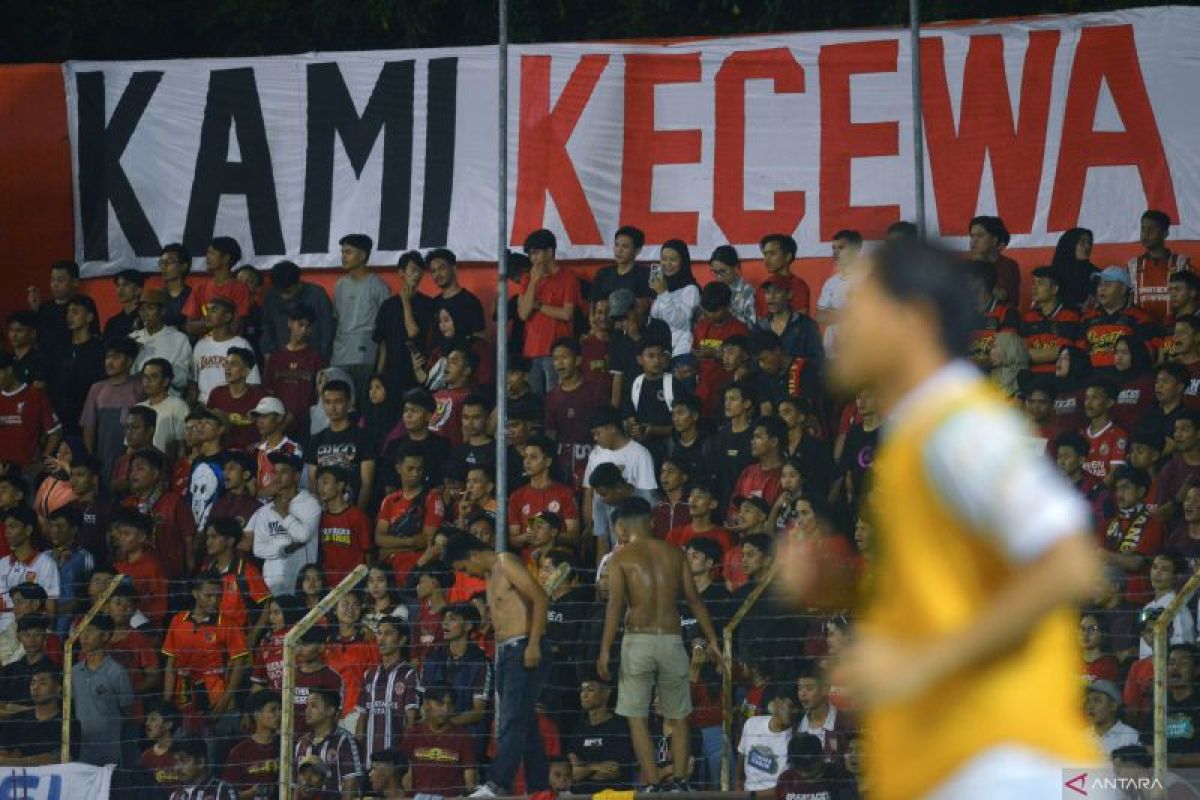 Sepak bola Indonesia dan keterjangkauan kelas pekerja