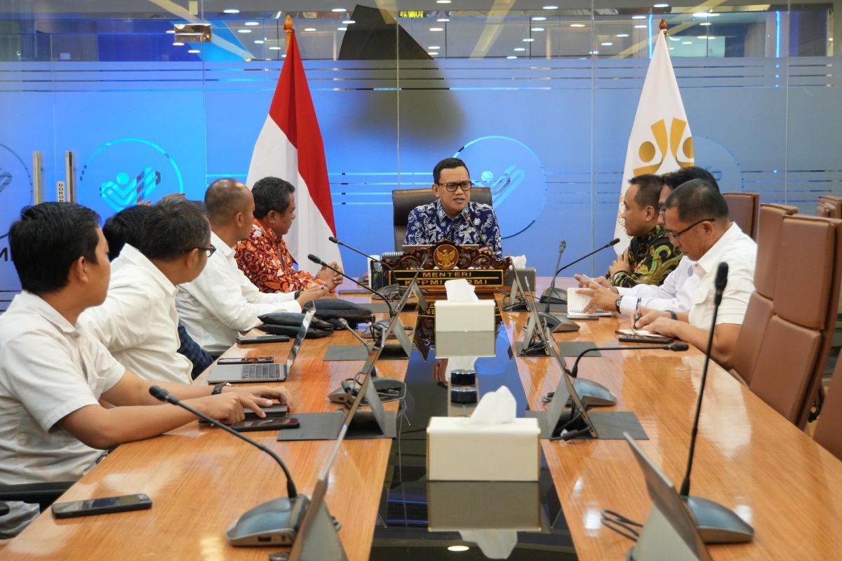 Menteri P2MI bahas peluang kerja sama pelatihan PMI dengan IKA Untirta