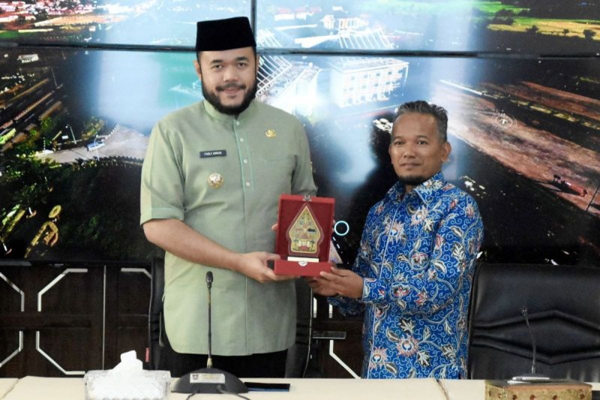 Wako Fadly Amran terima kunjungan Ombudsman RI Perwakilan Sumatera Barat