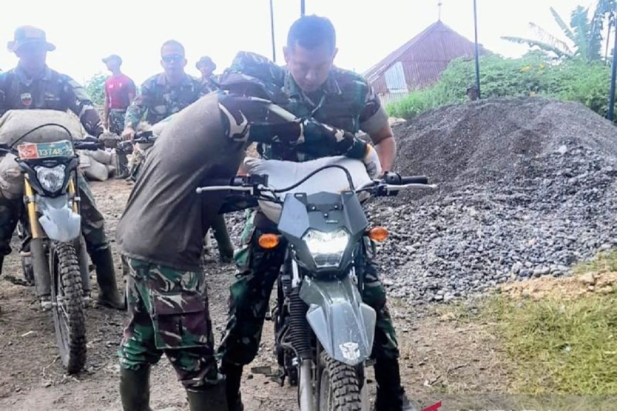 Dansatgas TMMD ke-123 Kodim 0304/Agam ikut andil pelangsiran pasir