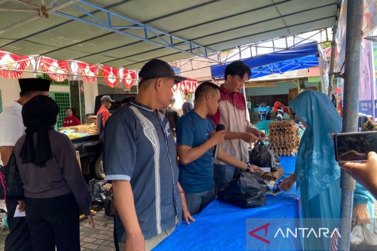 Minyak goreng Rp14,5 ribu, beras dijual murah di acara Pemkot Bengkulu