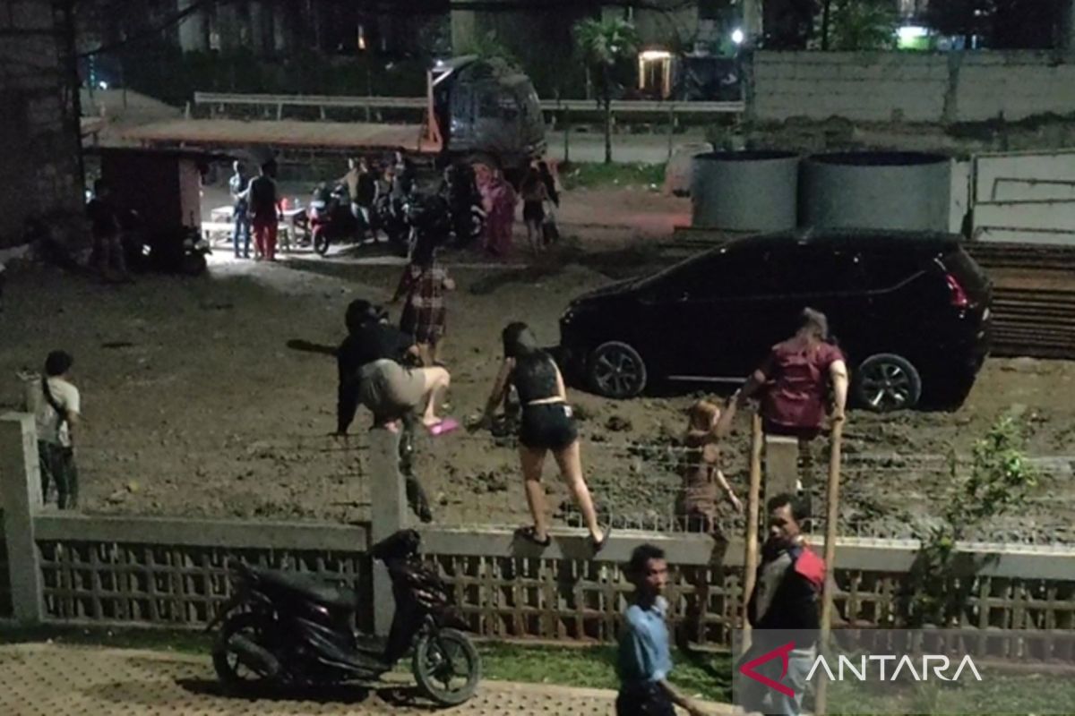 KAI duga ada oknum yang rusak pagar Gang Royal untuk prostitusi
