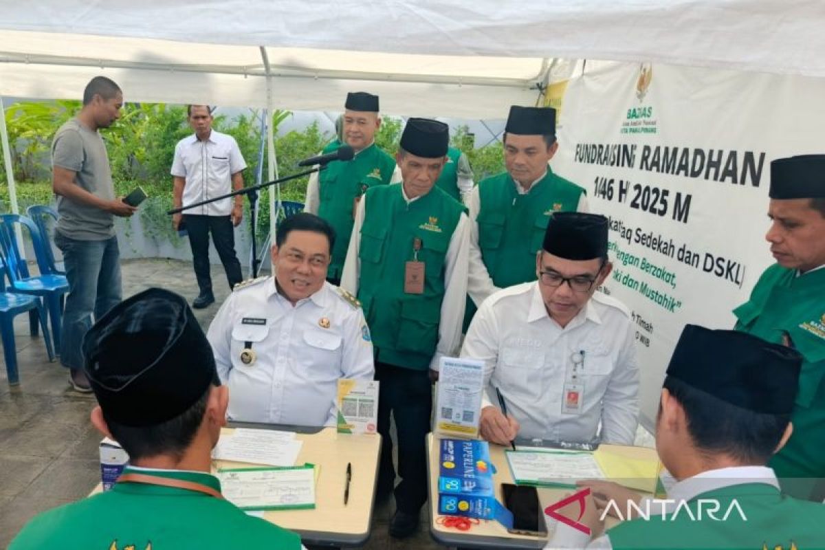 Pj Wali Kota Pangkalpinang ajak masyarakat salurkan zakat melalui Baznas