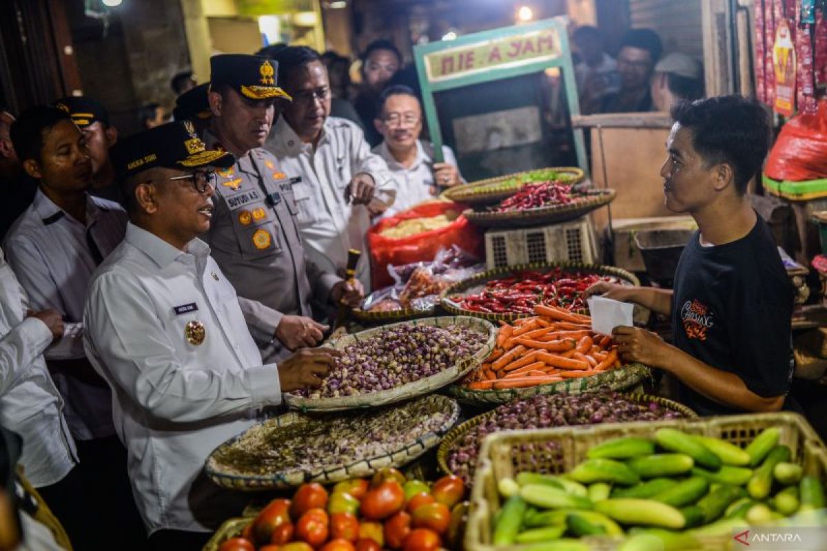 Daftar harga pangan hari ini, cabai rawit Rp80.600/kg, telur ayam Rp27.800/kg