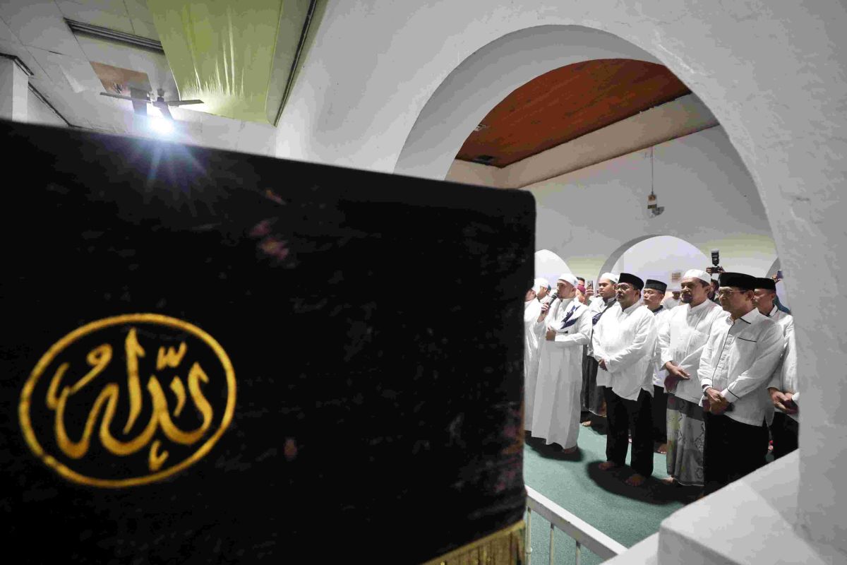 Rano Karno lanjutkan Safari Ramadan ke makam Kramat Kampung Bandan 