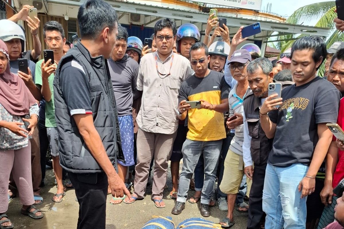 Tim gabungan Polda Sumbar tangkap kurir bawa 26 kilogram ganja