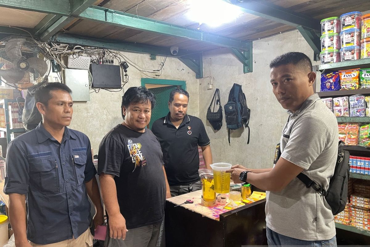 Polres Dompu Inspeksi peredaran Minyakita di pasar dan toko distributor