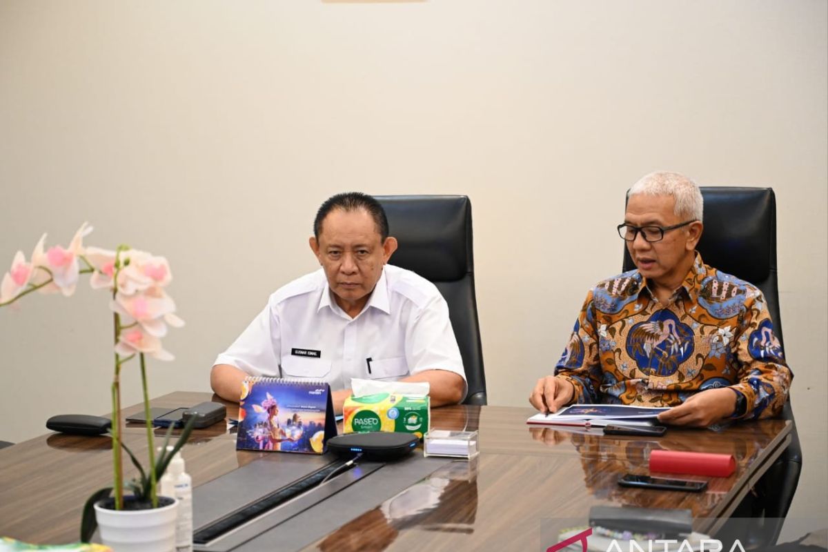 Gubernur Gusnar Dukung Penuh Bupati Syaiful Mbuinga