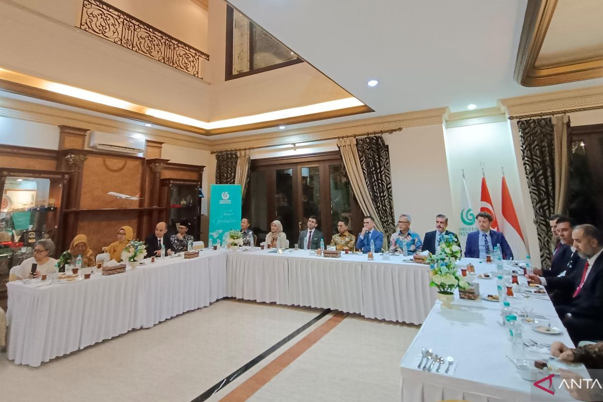 Makanan khas ramaikan Iftar Ramadhan Kedubes Turki
