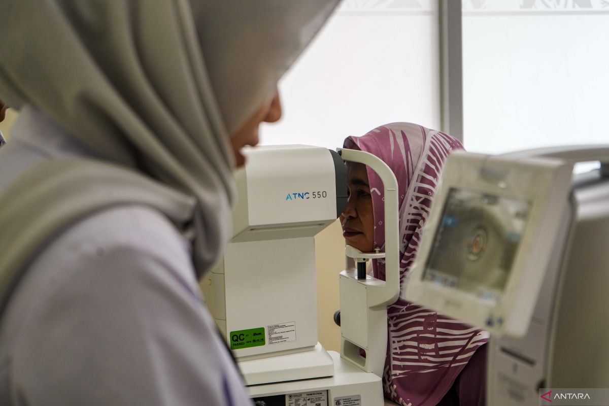 Ingin mata tetap sehat? Coba rekomendasi 6 makanan ini di rumah