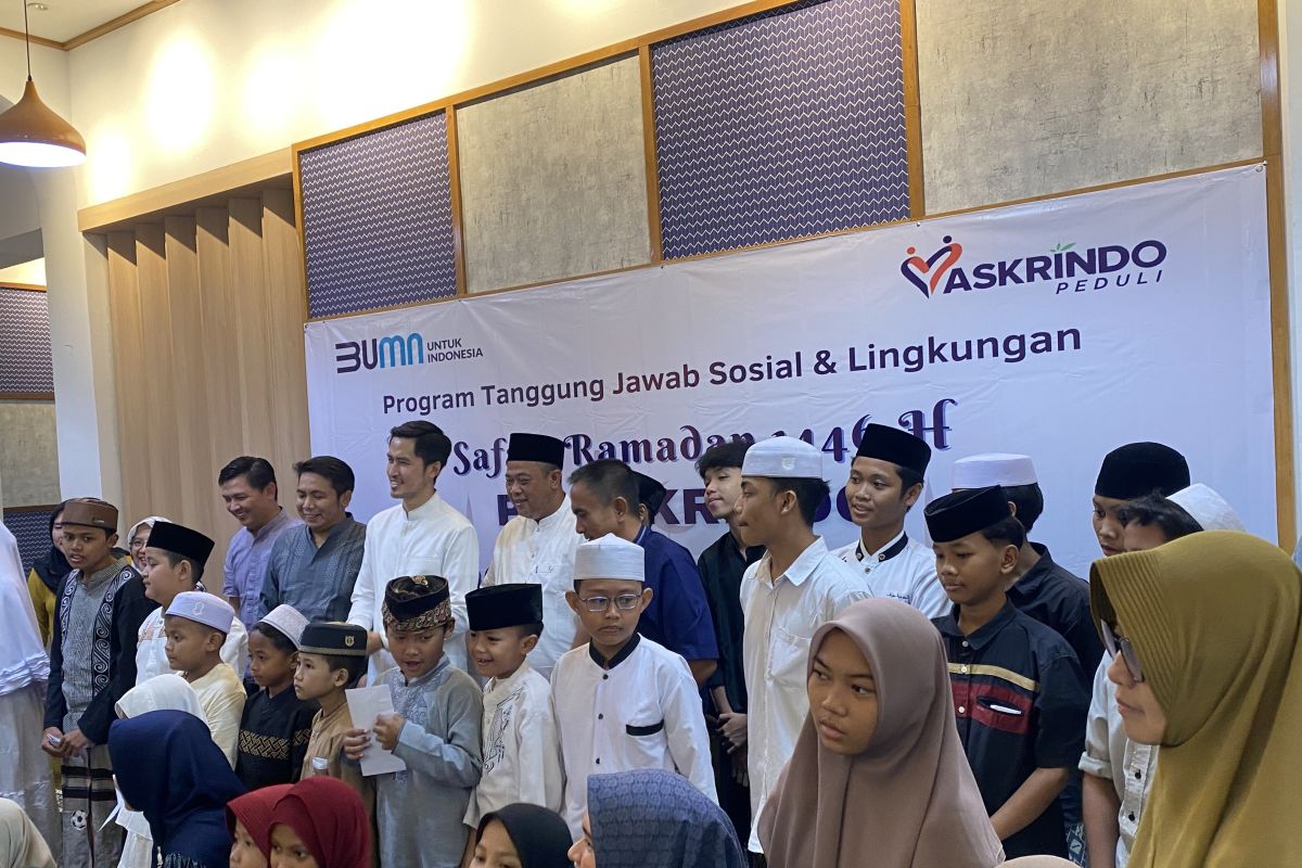 Ajak anak Yatim, Askrindo gelar Safari Ramadhan 2025 di Surabayaa