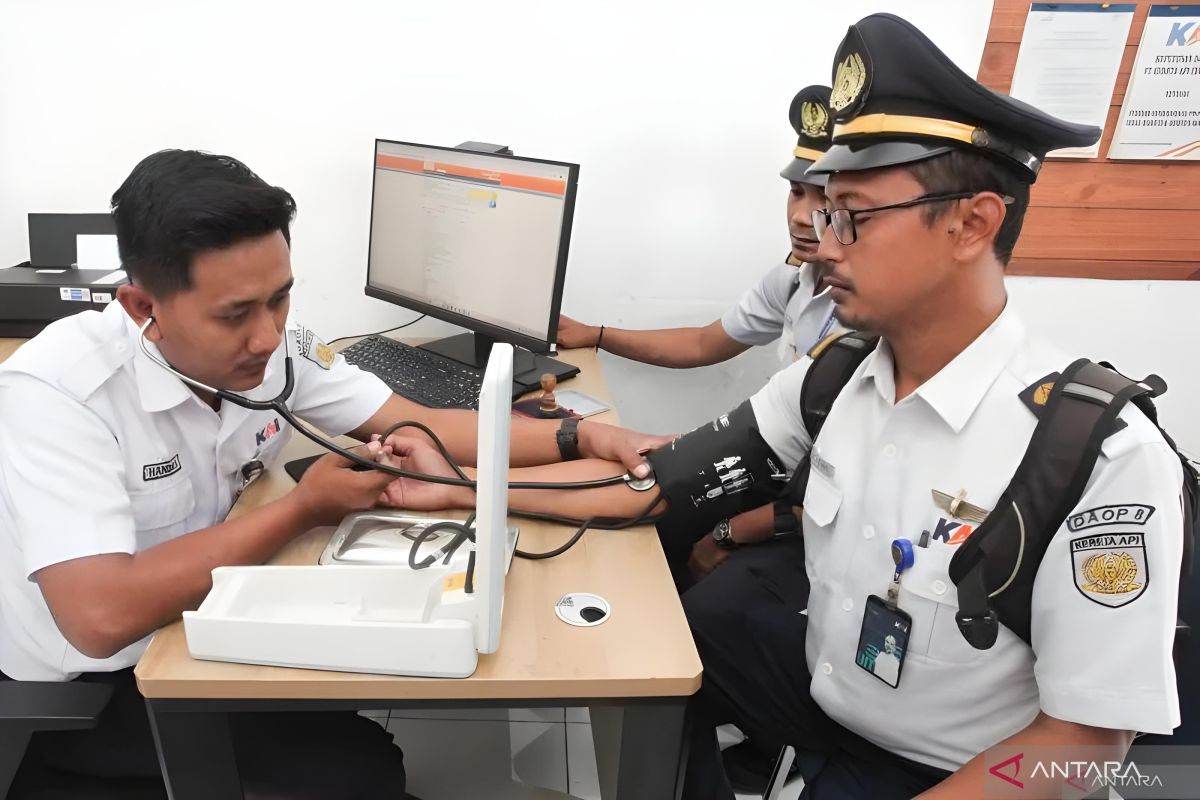Ratusan masinis KAI Daop 8 Surabaya jalani asesmen sebelum bertugas
